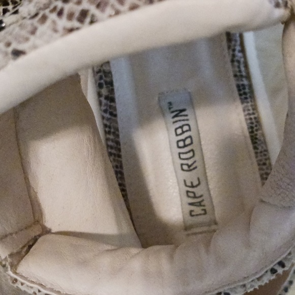 Cape Robbin shoes - Picture 5 of 6